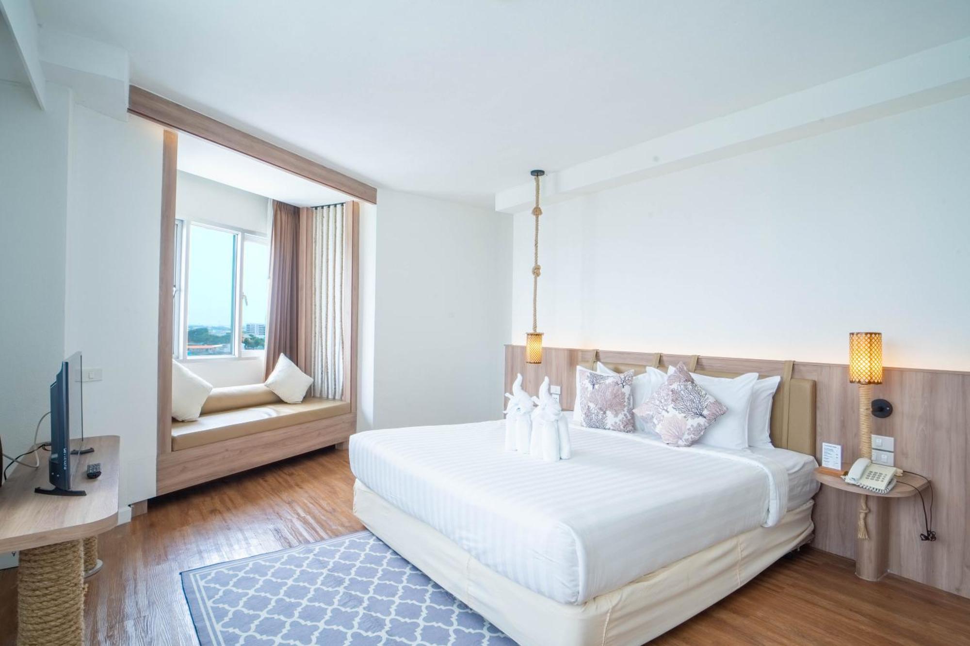 Thong Tarin Hotel Surin Exterior foto
