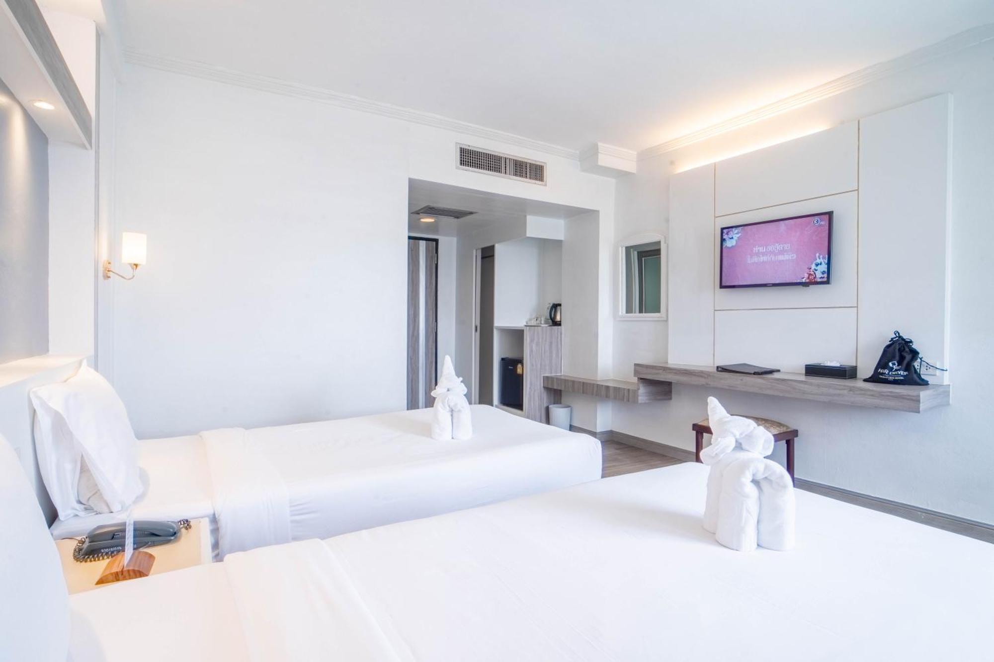 Thong Tarin Hotel Surin Exterior foto